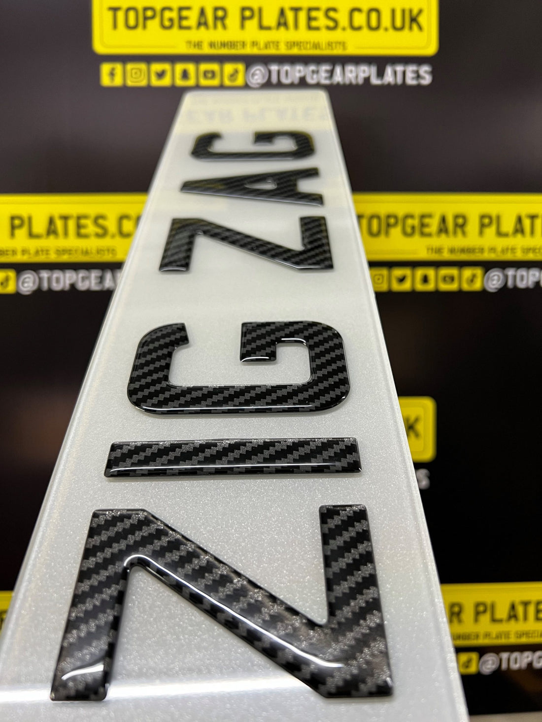 3D Gel Zig Zag – Show Plate