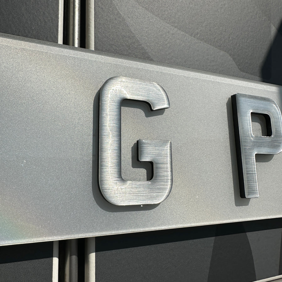Brushed Silver Lettering - 3D/4D/5D - Show Plate