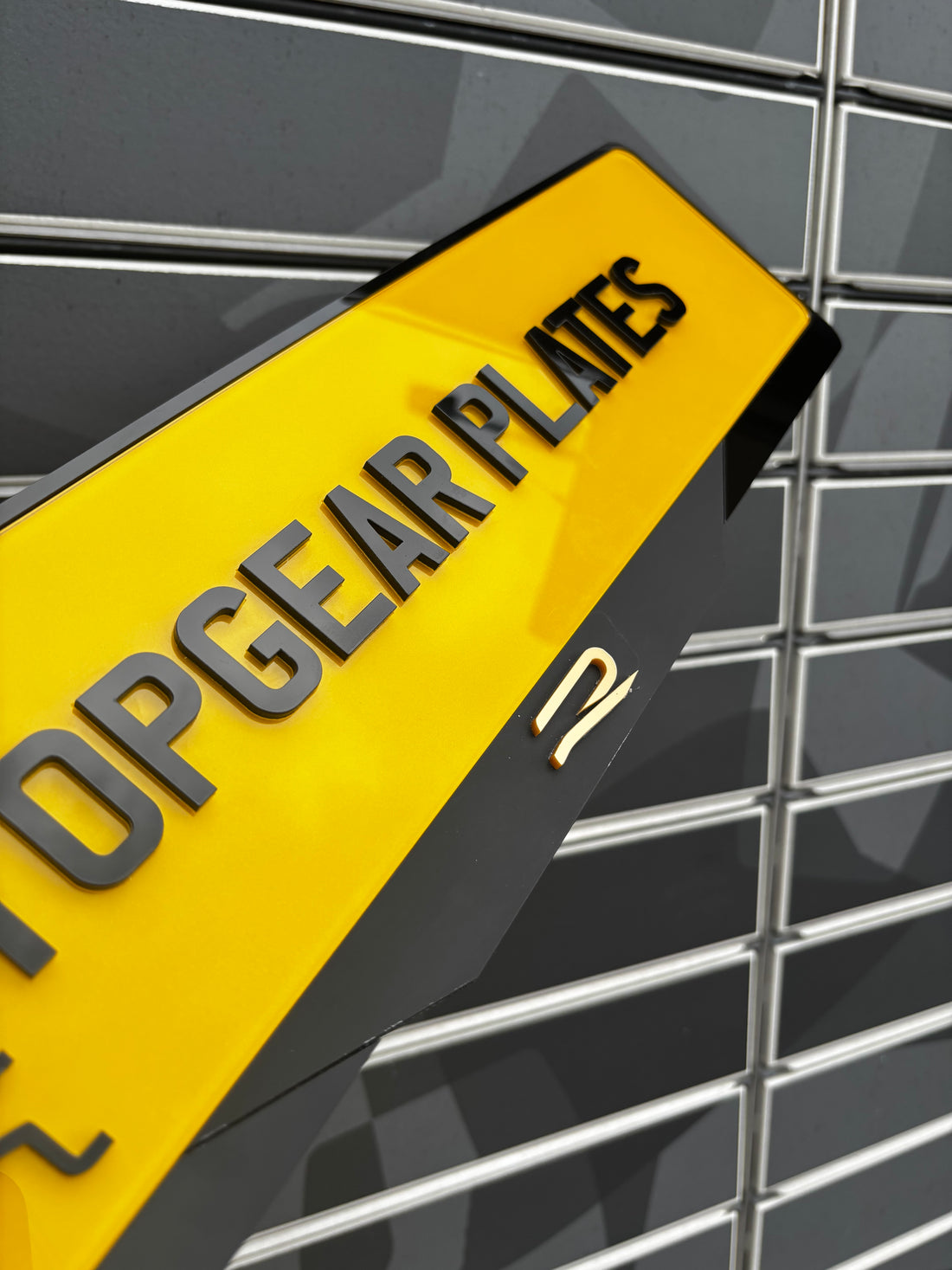 Volkswagen Golf R Gold Surround